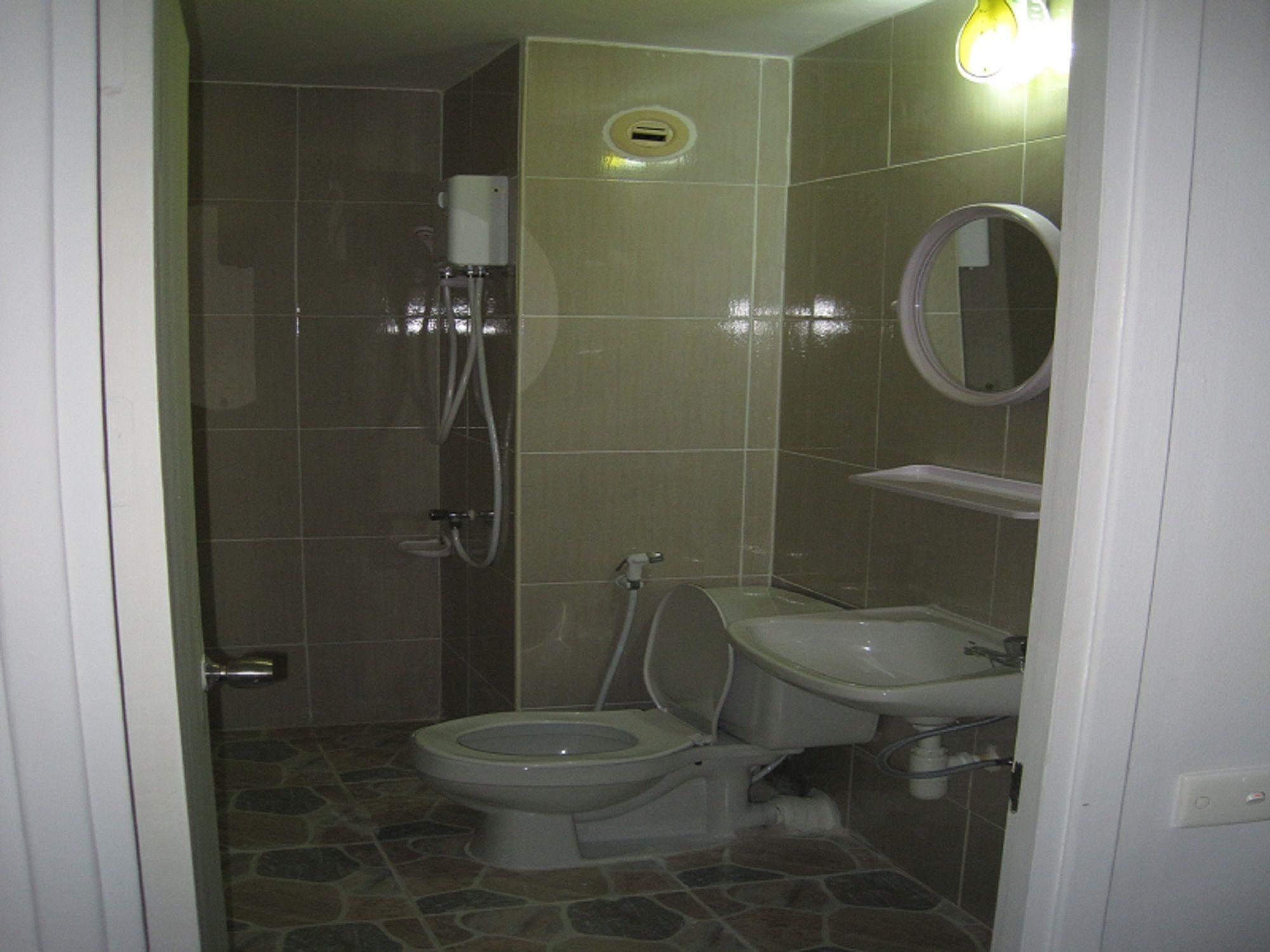 Dmk Don Mueang Airport Guest House Pak Kret Buitenkant foto
